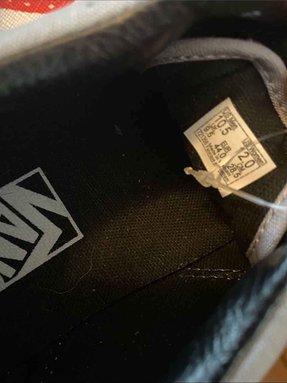 Vans Men's Low-Top Sneakers in Light Gray, Black & Gum - Picture 3 of 6
